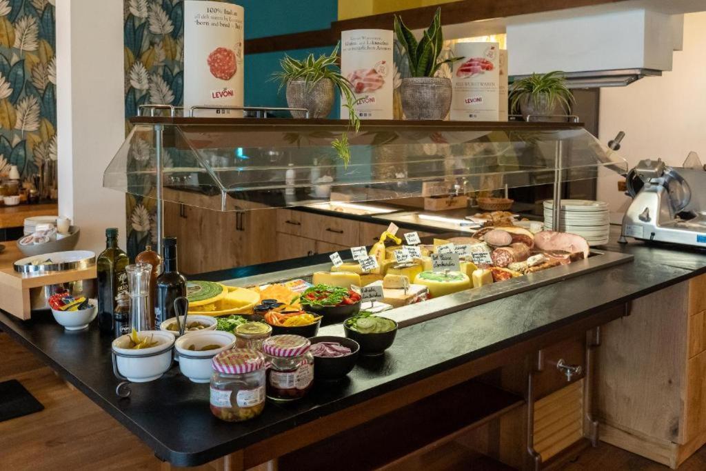 Sibenbras Natural Aparthotel Limone sul Garda Luaran gambar
