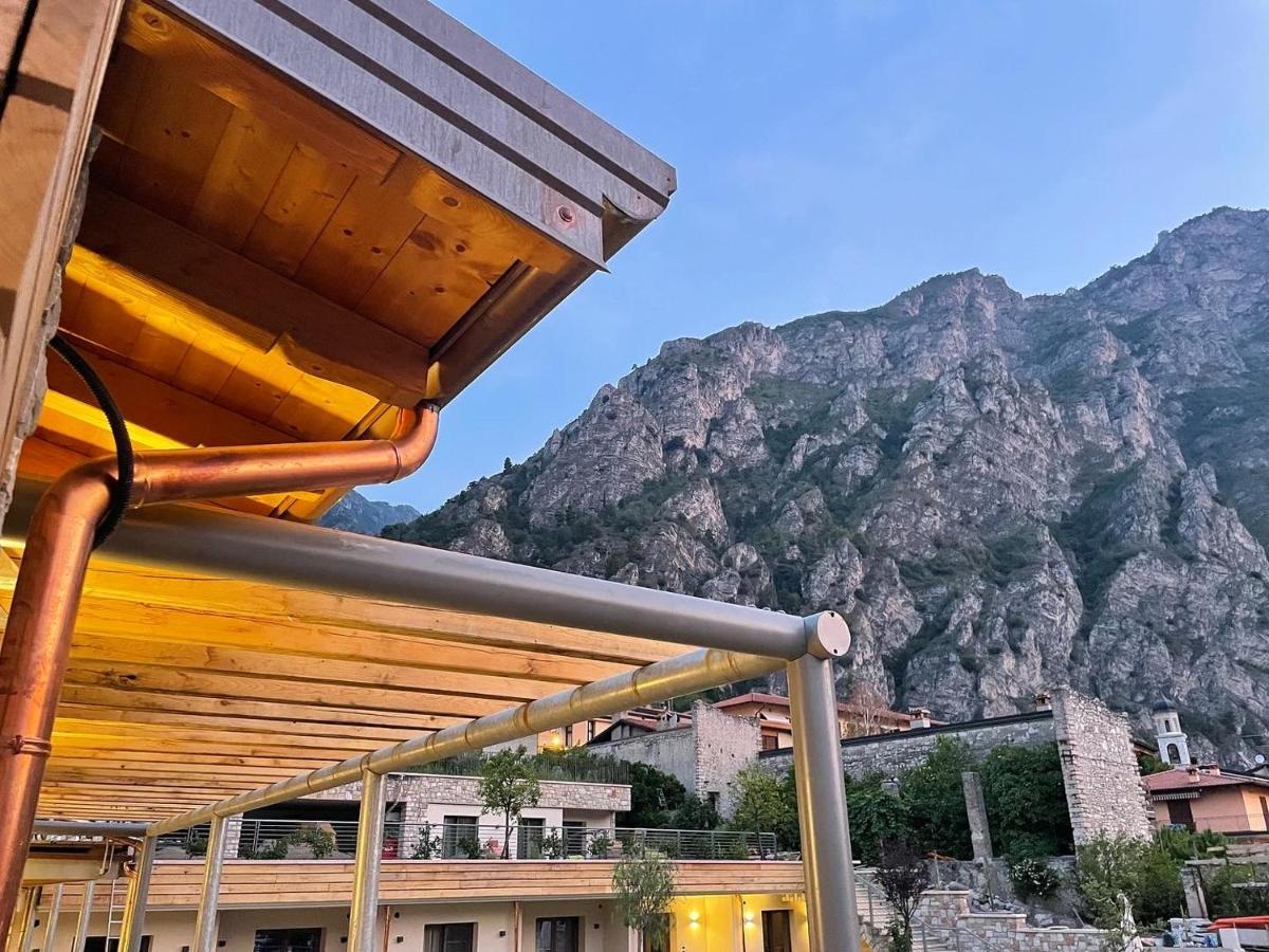 Sibenbras Natural Aparthotel Limone sul Garda Luaran gambar