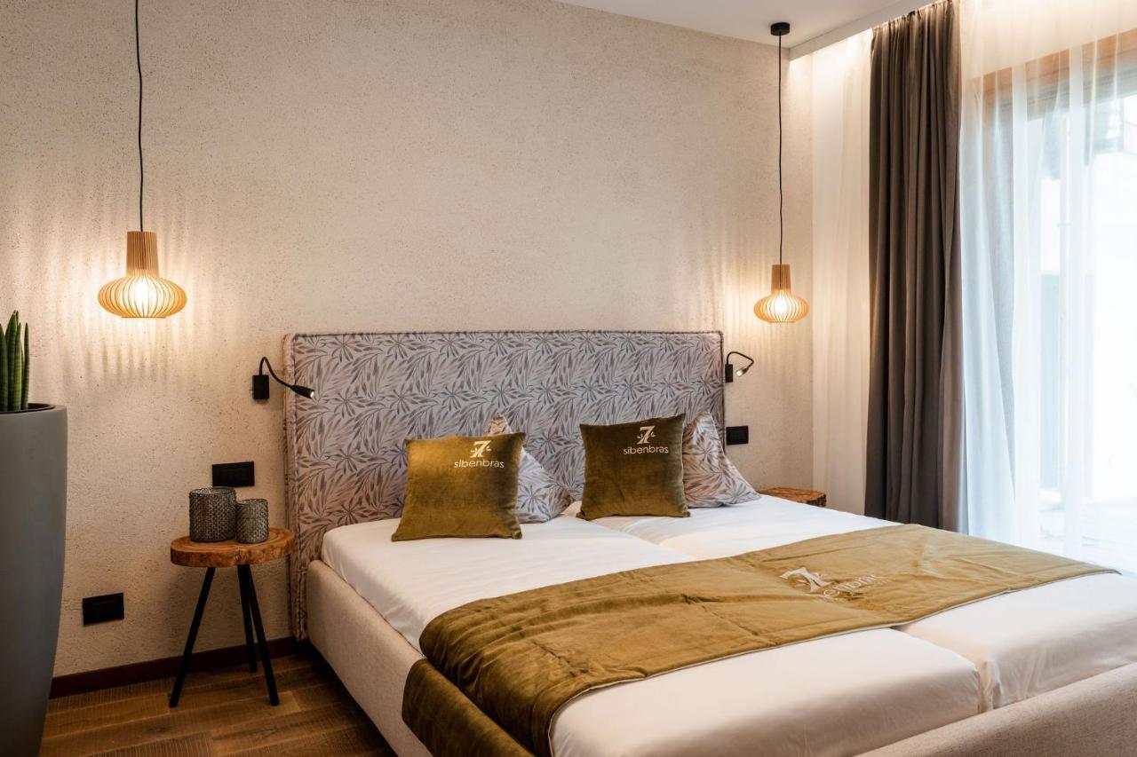 Sibenbras Natural Aparthotel Limone sul Garda Luaran gambar