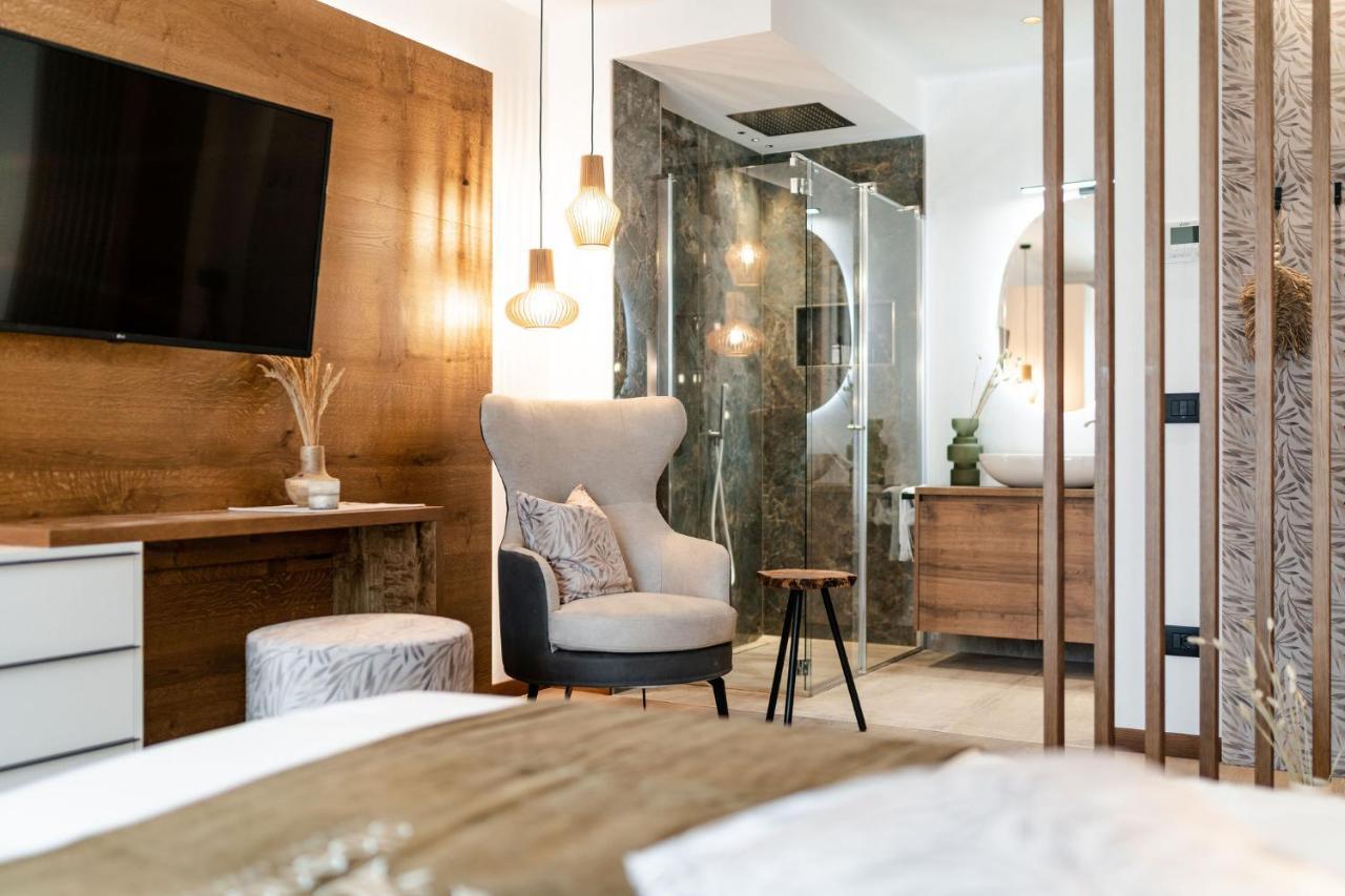 Sibenbras Natural Aparthotel Limone sul Garda Luaran gambar