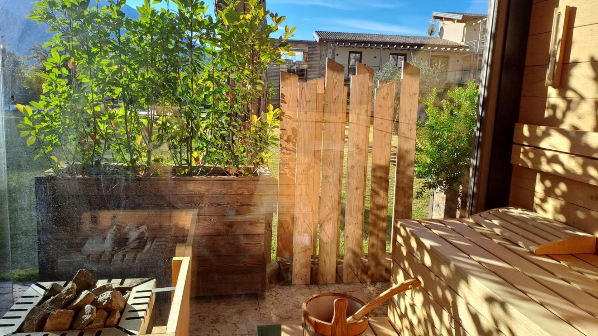 Sibenbras Natural Aparthotel Limone sul Garda Luaran gambar
